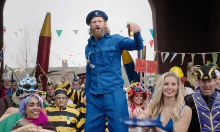 Björn van der Doelen als Sjefke Vaeren voor #Carnavalvrij